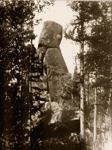 Подпись: Монах с Манской тропы. Снимок А.Яворского 6 июня 1926 г.